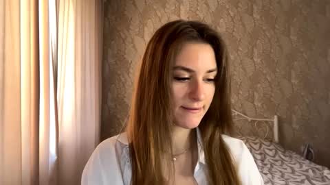 Mia online show from 10.18.25