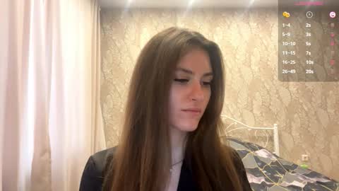 Mia online show from 11.27.25