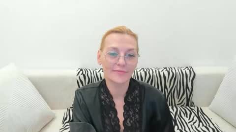 oeigesmik online show from 04.20.26
