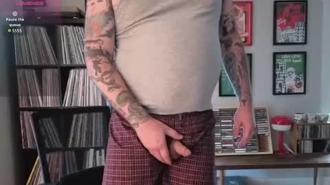 Office Dad online show from 12.14.25