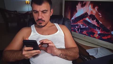 Snapshot of officeman7 chatting on 02.05.25 officeman7 online show from 02.05.25