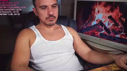 Snapshot of officeman7 chatting on 03.05.25 officeman7 online show from 03.05.25