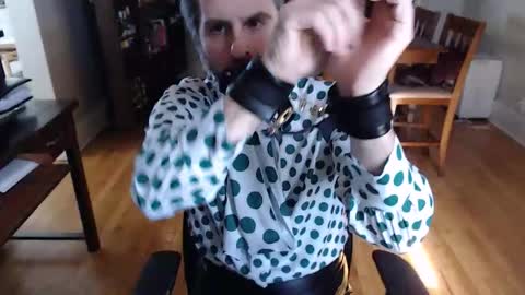 Snapshot of officetest101 chatting on 02.18.26 officetest101 online show from 02.18.26