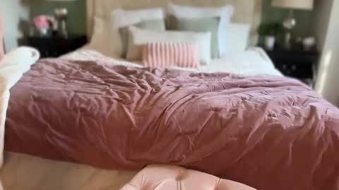 Snapshot of officiallyonlytams chatting on 03.29.26 Tams online show from 03.29.26