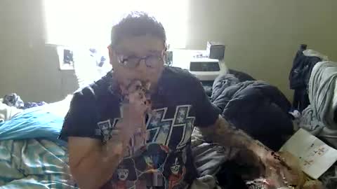 oscar flores online show from 12.05.25