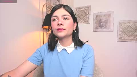 Snapshot of oh__holly chatting on 10.06.25 Holly online show from 10.06.25