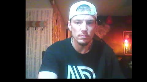 who dares  toss me some  tips lets have fun online show from 01.02.25