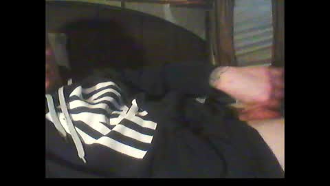 who dares  toss me some  tips lets have fun online show from 02.13.25