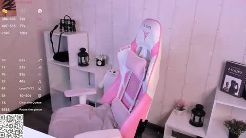 KAYA. online Tu We Th Fr Sa 0100AM - 0800AM Time zone of Germany Munich online show from 03.10.26