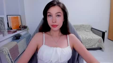 Snapshot of ohmymiami_ chatting on 05.08.26 Light online show from 05.08.26