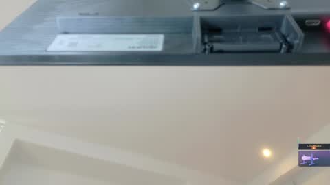 Lyz  online show from 03.23.26