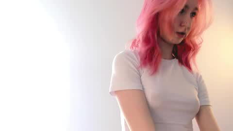 Emi and Ohpi online show from 04.20.26