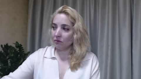 Mari online show from 05.23.26