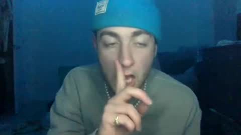 W online show from 02.05.26