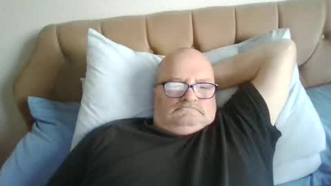 Snapshot of old_fkr chatting on 01.12.25 old_fkr online show from 01.12.25