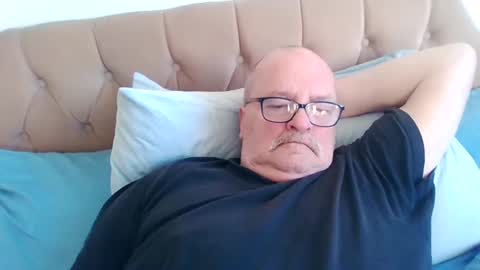 Snapshot of old_fkr chatting on 01.16.25 old_fkr online show from 01.16.25