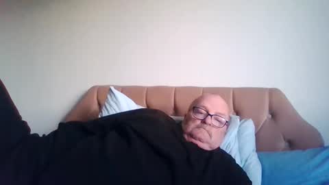 Snapshot of old_fkr chatting on 01.16.25 old_fkr online show from 01.16.25