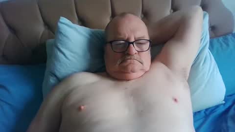 Snapshot of old_fkr chatting on 02.17.25 old_fkr online show from 02.17.25