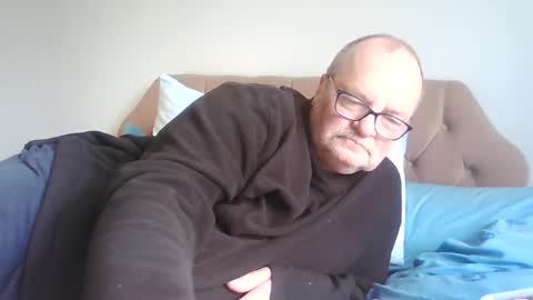 Snapshot of old_fkr chatting on 02.21.25 old_fkr online show from 02.21.25