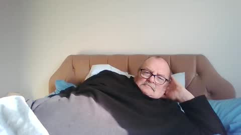 Snapshot of old_fkr chatting on 03.05.25 old_fkr online show from 03.05.25