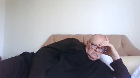 Snapshot of old_fkrr_ chatting on 04.27.26 old_fkrr_ online show from 04.27.26