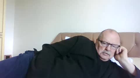 Snapshot of old_fkrr_ chatting on 05.10.26 old_fkrr_ online show from 05.10.26