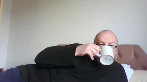 Snapshot of old_fkrr_ chatting on 05.12.26 old_fkrr_ online show from 05.12.26