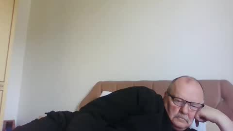 Snapshot of old_fkrr_ chatting on 05.14.26 old_fkrr_ online show from 05.14.26