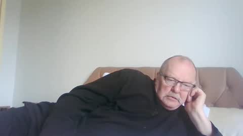 Snapshot of old_fkrr_ chatting on 05.19.26 old_fkrr_ online show from 05.19.26