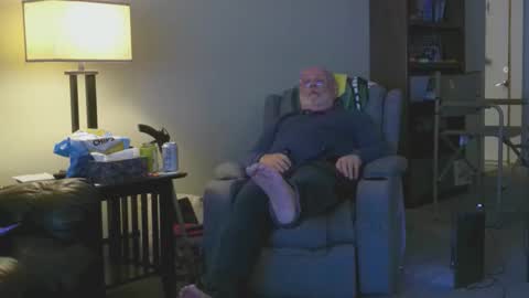 Snapshot of old_guy111 chatting on 01.09.26 old_guy111 online show from 01.09.26