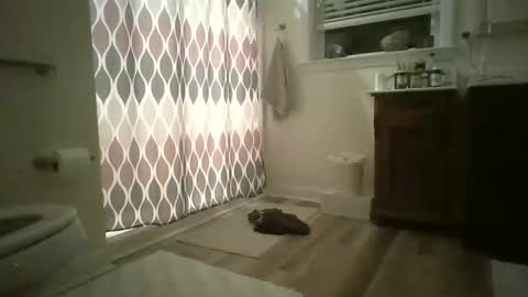 Snapshot of oldbuttsexy chatting on 12.20.25 oldbuttsexy online show from 12.20.25