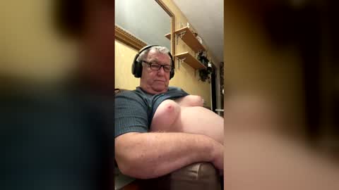 Fergus online show from 12.17.25