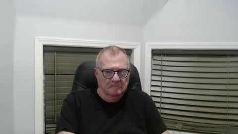 Snapshot of oldguybigd chatting on 09.23.25 oldguybigd online show from 09.23.25