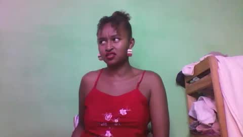 olinah610 online show from 12.13.25