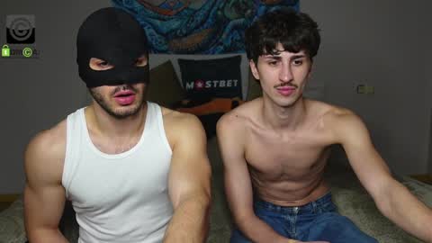 Snapshot of oliver_baker chatting on 01.28.25 Oliver  Kaen online show from 01.28.25