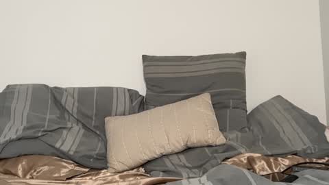 Oliver Beck online show from 01.04.25