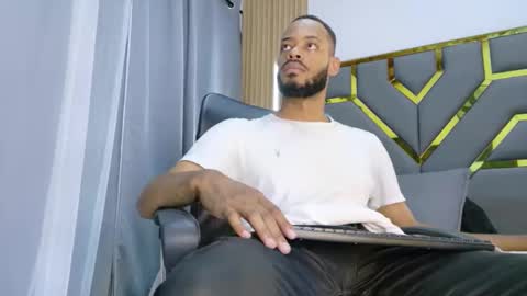 Oliver online show from 04.23.26