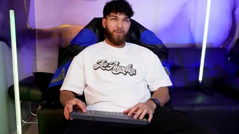 Oliver Dallas online show from 05.13.26