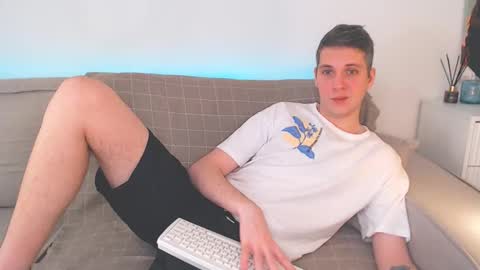 Oliver online show from 02.07.25