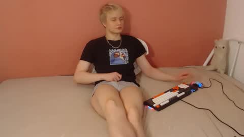 Oliver online show from 04.08.26