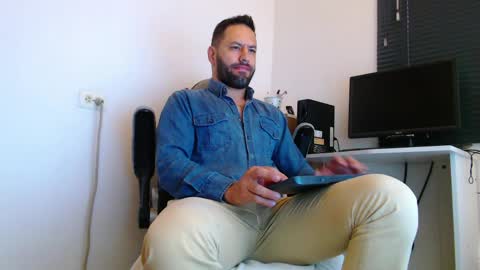 oliver online show from 04.03.26