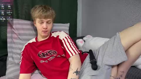 Snapshot of olivertasty chatting on 05.04.26 oliver online show from 05.04.26