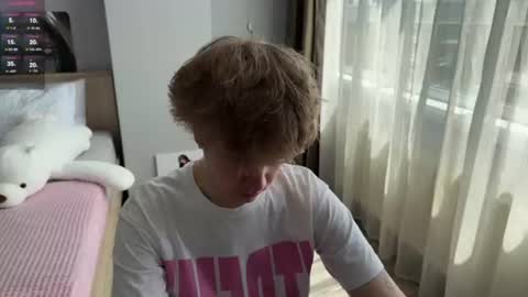 Snapshot of olivertasty chatting on 06.15.26 oliver online show from 06.15.26