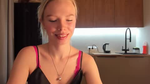 Olivia 3 online show from 01.10.25