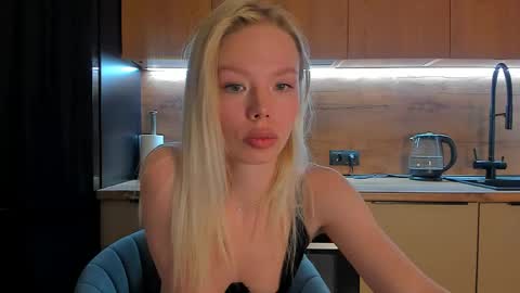 Snapshot of olivia_bells chatting on 04.26.26 Olivia 3 online show from 04.26.26