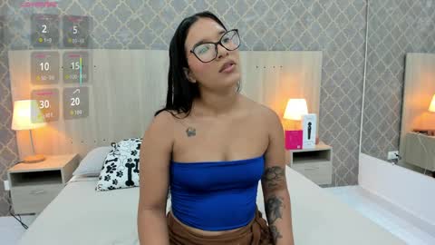 Olivia online show from 04.12.26