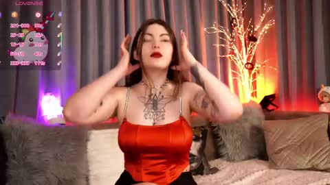 Snapshot of olivia_devis chatting on 03.06.25 SaraConor online show from 03.06.25