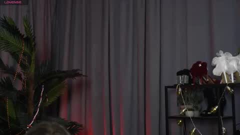 SaraConor online show from 03.19.26