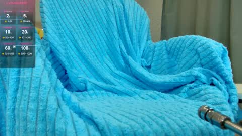Snapshot of olivia_k_ chatting on 04.24.26 Olivia Hi guys Follow me online show from 04.24.26