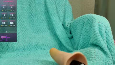 Snapshot of olivia_k_ chatting on 05.12.26 Olivia Hi guys Follow me online show from 05.12.26